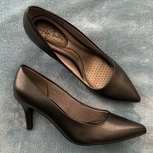 Life Stride Sevyn Pump Shoes Black
